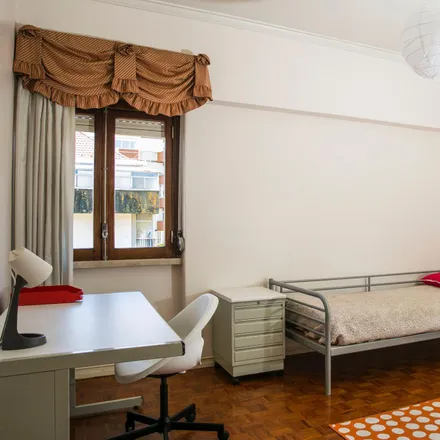 Rent this 6 bed room on Parque Infantil da Rua Cidade de Cádiz in Rua Cidade de Cádiz, 1500-581 Lisbon
