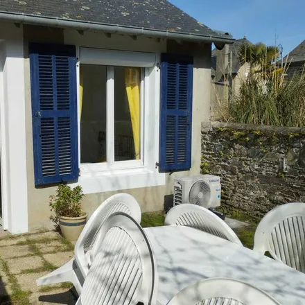 Image 8 - 35260 Cancale, France - House for rent