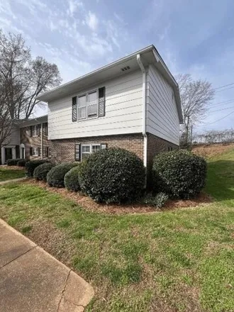 Buy this 3 bed townhouse on 118 Fernridge Drive in Spartanburg, SC 29307