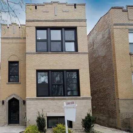 Rent this 3 bed house on 3707 North Sacramento Avenue in Chicago, IL 60625