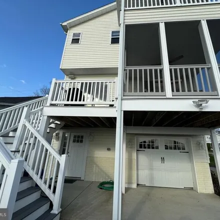 Image 3 - 8315 Bayside Road, Chesapeake Beach, MD 20732, USA - House for rent