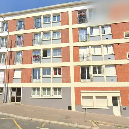 Rent this 3 bed apartment on 25 Rue François Mazeline in 76600 Le Havre, France