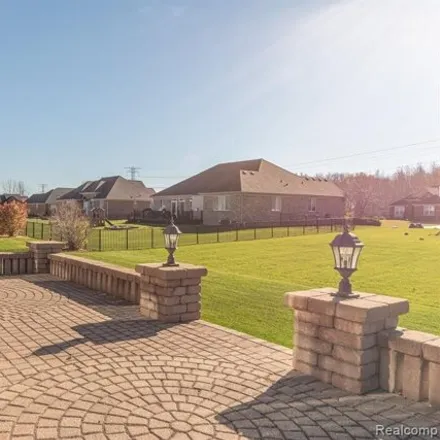 Image 7 - 27259 Jessica Lane, Brownstown Charter Township, MI 48134, USA - House for sale