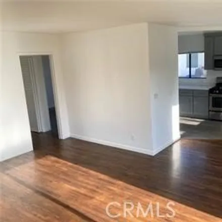 Image 3 - 8312-8314 Barnsley Avenue, Los Angeles, CA 90045, USA - Apartment for rent