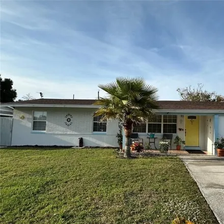 Buy this 4 bed house on 7806 Skyview Drive in Sky Lake, Orange County
