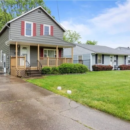 Buy this 3 bed house on 335 Wesley Avenue in Elyria, OH 44035