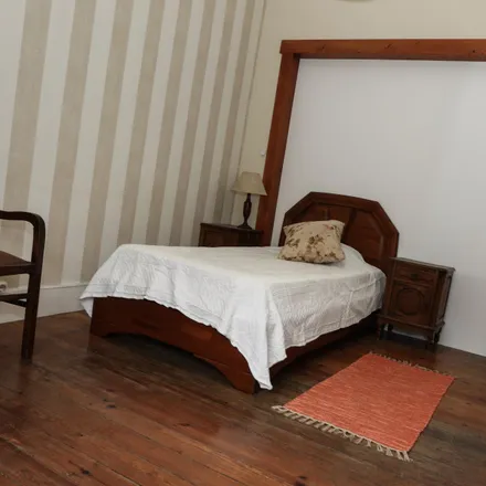 Rent this 6 bed room on Estrada de Benfica 516 in 1500-244 Lisbon, Portugal