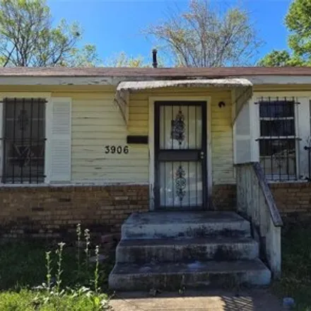 Buy this 2 bed house on 3900 Wallace Avenue in Fairfield, Shreveport