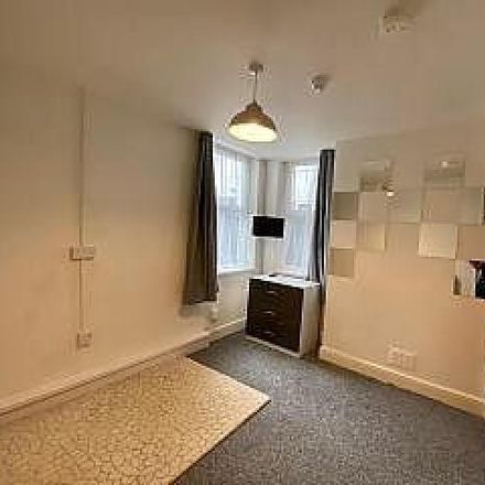 Rent this 1 bed room on Court Road in Wolverhampton, WV6 0JL