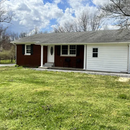Buy this 3 bed house on 600 Main Street in Russell Springs, Russell County