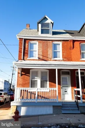 Buy this 3 bed house on 597 Beaver Street in Lancaster, PA 17603