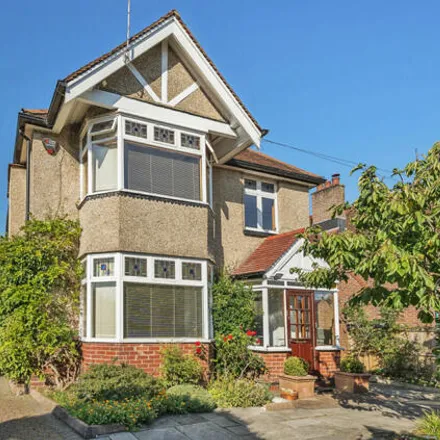 Buy this 4 bed house on Pentire Avenue in Bellemoor Road, Southampton