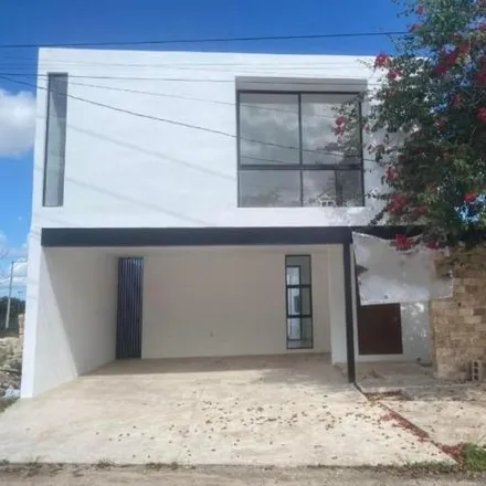 Rent this 2 bed house on El Cardenal Cantina in Calle 70, 97000 Mérida