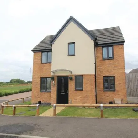 Rent this 3 bed house on unnamed road in Peterborough, PE4 7DB