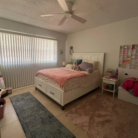 Rent this 1 bed room on Waikiki Cove in 2118 Kuhio Avenue, Honolulu