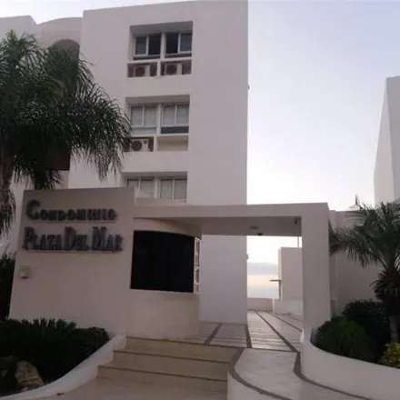 Rent this 2 bed apartment on Topi Tu Pizza in Avenida Malecón, 130207