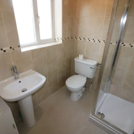 Rent this 3 bed apartment on 40 Templewaters in Hull, HU7 3JN