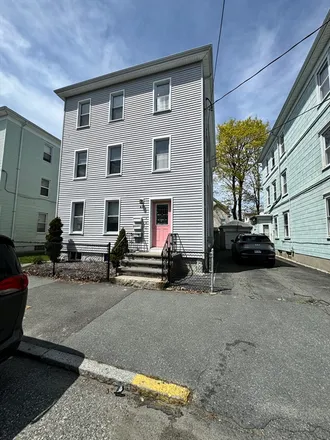 Image 2 - 43 Hemlock St # 2, New Bedford MA 02740 - Apartment for rent