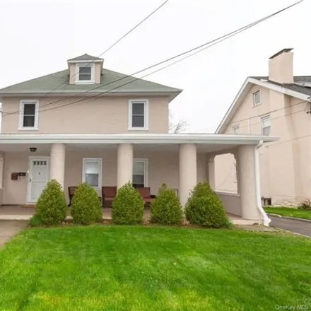 Rent this 3 bed apartment on 41 Merritt Avenue in Waverly, Eastchester