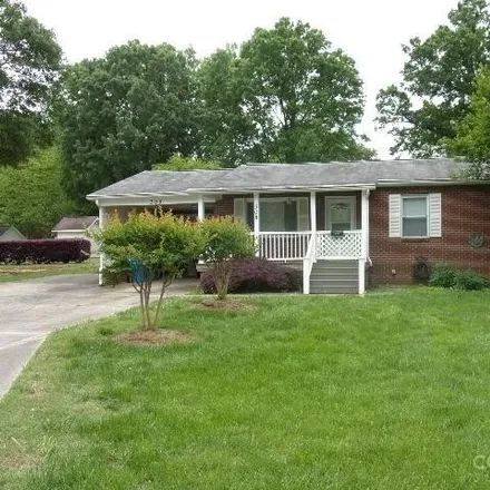 Buy this 2 bed house on 336 Parallel Drive in Harrisburg, NC 28075