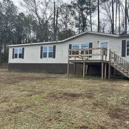 Buy this studio apartment on 784 County Road 157 in Coffee County, AL 36330