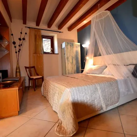 Rent this 2 bed duplex on Municipio di Pisogne in Via Antica Valeriana 2, 25055 Pisogne BS