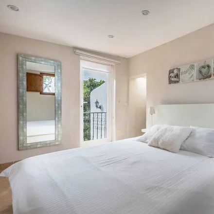 Rent this 1 bed house on La Orotava in Santa Cruz de Tenerife, Spain