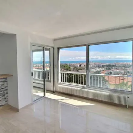 Image 2 - Antibes, Maritime Alps, France - Apartment for sale