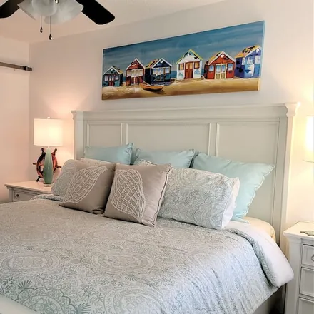 Rent this 2 bed condo on Apollo Beach in FL, 33572