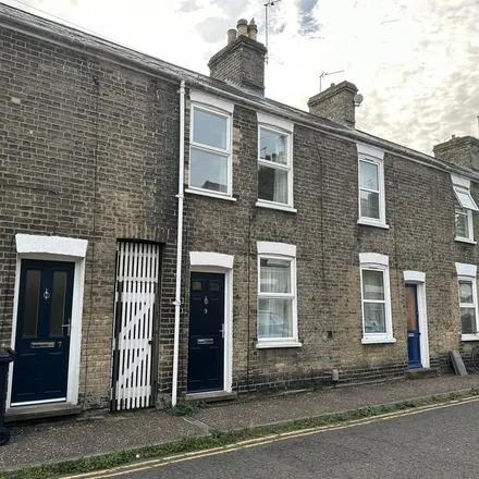 Rent this 3 bed townhouse on 18 Norfolk Terrace in Cambridge, CB1 2NG