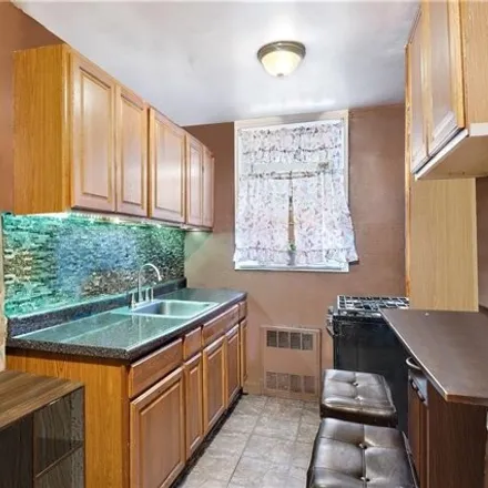 Image 6 - 1430 Thieriot Avenue, New York, NY 10460, USA - Apartment for sale