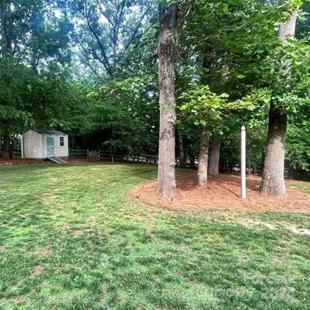 Image 5 - 9216 Willowglen Trail, Charlotte, NC 28215, USA - House for sale