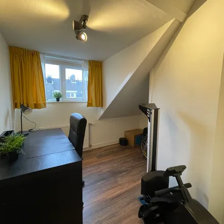 Rent this 3 bed apartment on Grieksestraat 81B in 3028 CK Rotterdam, Netherlands