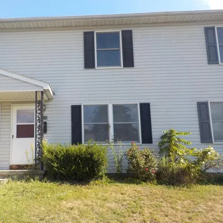Rent this 2 bed townhouse on 317 Center Street in Chambersburg, PA 17201