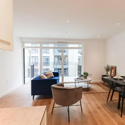 Image 1 - Lundy Close, London, NW9 4EZ, United Kingdom - Apartment for rent