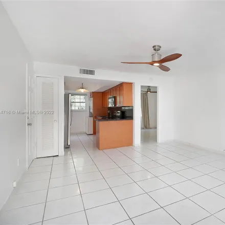Image 6 - 900 7th Street, Miami Beach, FL 33139, USA - Condo for rent