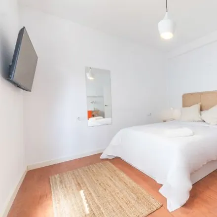 Rent this 3 bed room on Carrer de Josep Benlliure in 45, 46011 Valencia