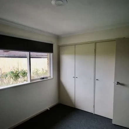 Image 4 - 18 Rebecca Court, Cranbourne North VIC 3977, Australia - Apartment for rent