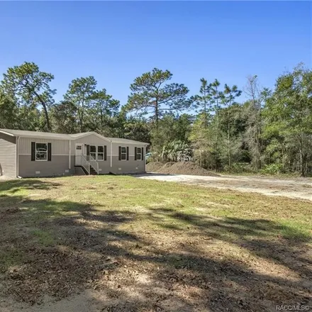 Buy this 3 bed house on 7282 West Rosedale Drive in Homosassa Springs, FL 34448