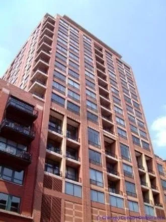 Rent this 3 bed apartment on Erie Centre in 401-441 West Erie Street, Chicago