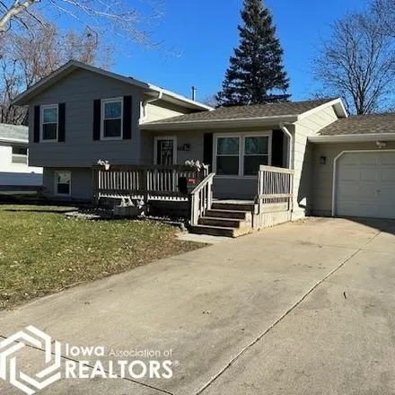 Buy this 3 bed house on 807 South 8th Street in Humboldt, IA 50548