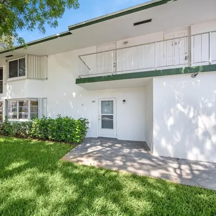 Rent this 2 bed condo on 61 Westwood Avenue in Tequesta, Palm Beach County