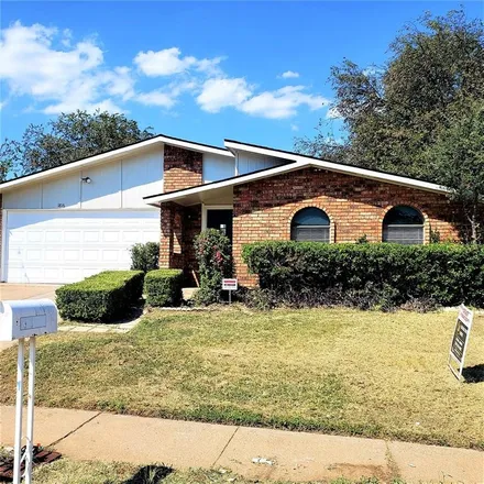 Image 2 - 1816 Country Manor Road, Fort Worth, TX 76134, USA - House for sale
