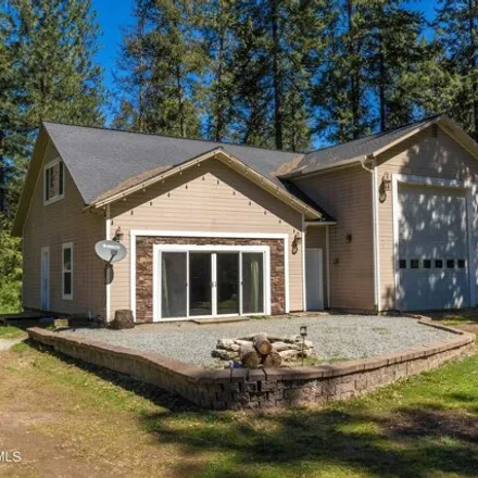 Buy this 3 bed house on 516 Diamond Heights Road in Bonner County, ID 83822