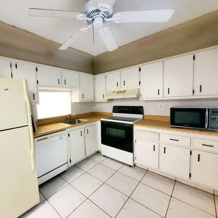 Image 6 - Southwest 81st Avenue, North Lauderdale, FL 33068, USA - Apartment for rent