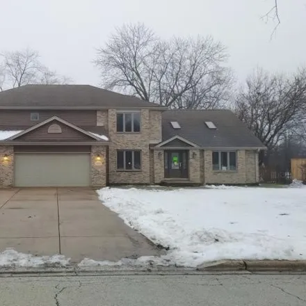 Buy this 4 bed house on 6043 South Kensington Avenue in Countryside, IL 60525