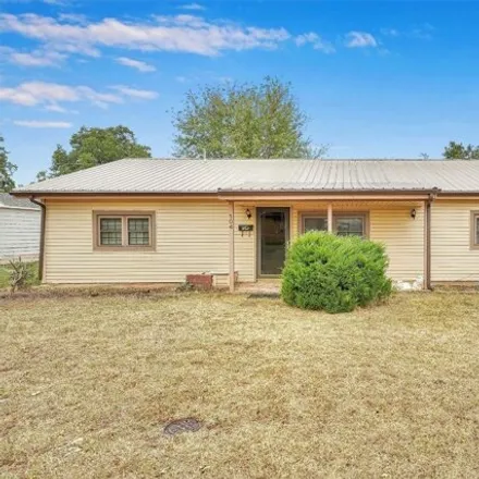 Buy this 3 bed house on 100 Memorial Drive in Mangum, OK 73554