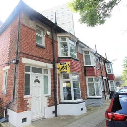 Rent this 4 bed room on Somerstown Central HUB in River's Street, Portsmouth