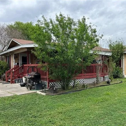 Image 3 - 775 East Avenue H, Robstown, TX 78380, USA - House for sale