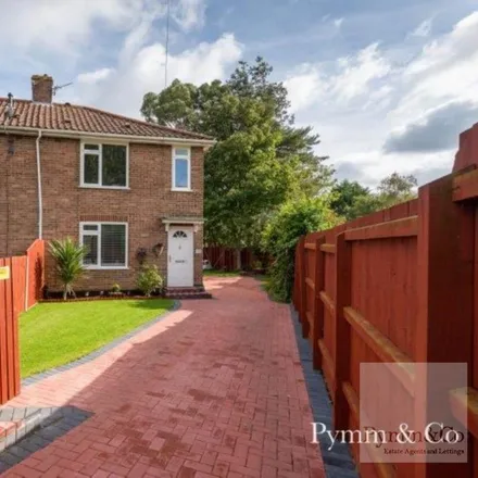 Rent this 3 bed duplex on 16 Cadge Close in Norwich, NR5 8DE